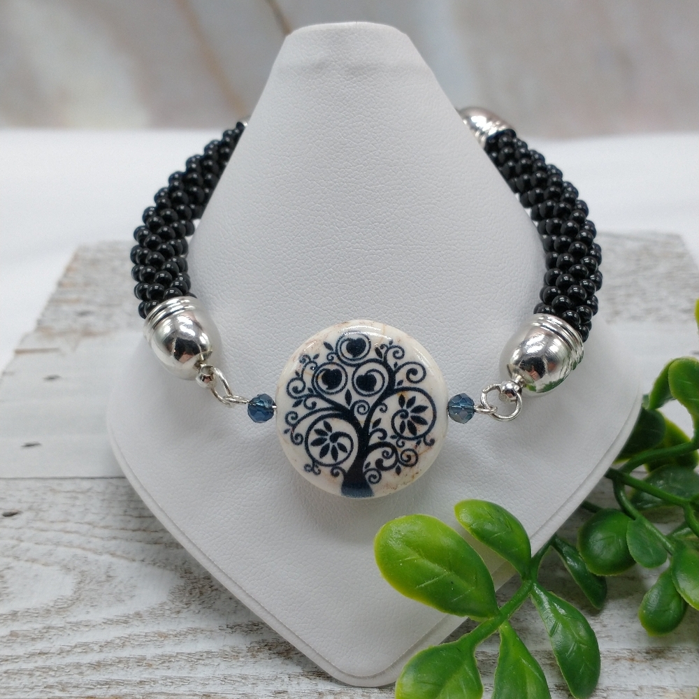 Handmade Black Seed Bead Spiral Bead Crochet Bracelet